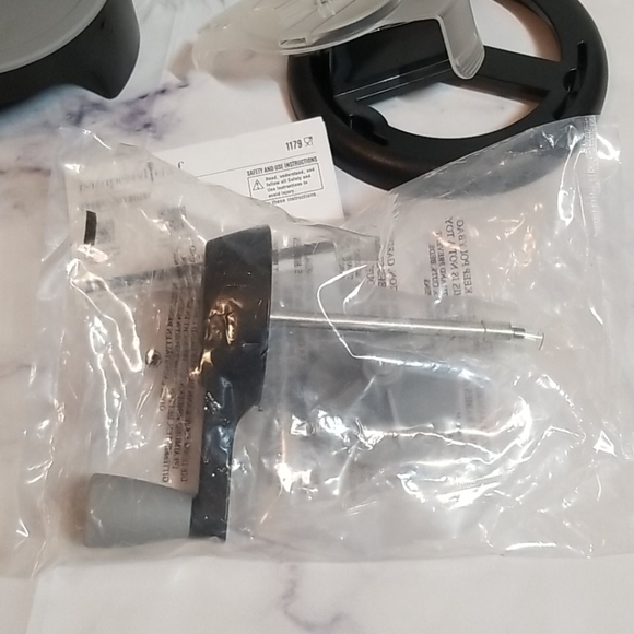 Pampered Chef Veggie Spiralizer - Picture 4 of 5